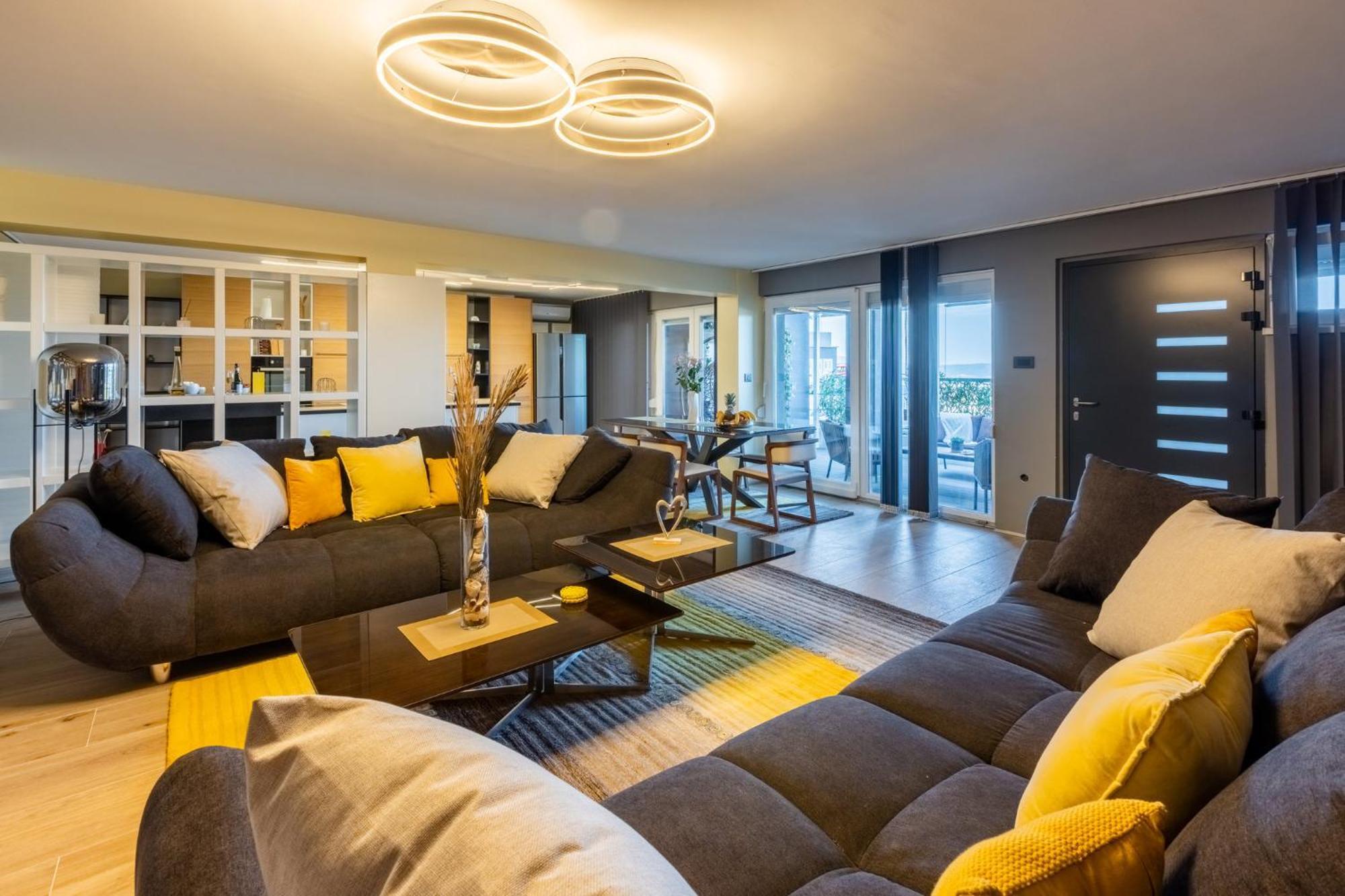 Panoramica Apartment With Whirlpool ツリクヴェニツァ エクステリア 写真